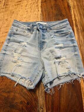 Judy Blue High Rise Destroyed Denim Cutoff Shorts JB150058 small